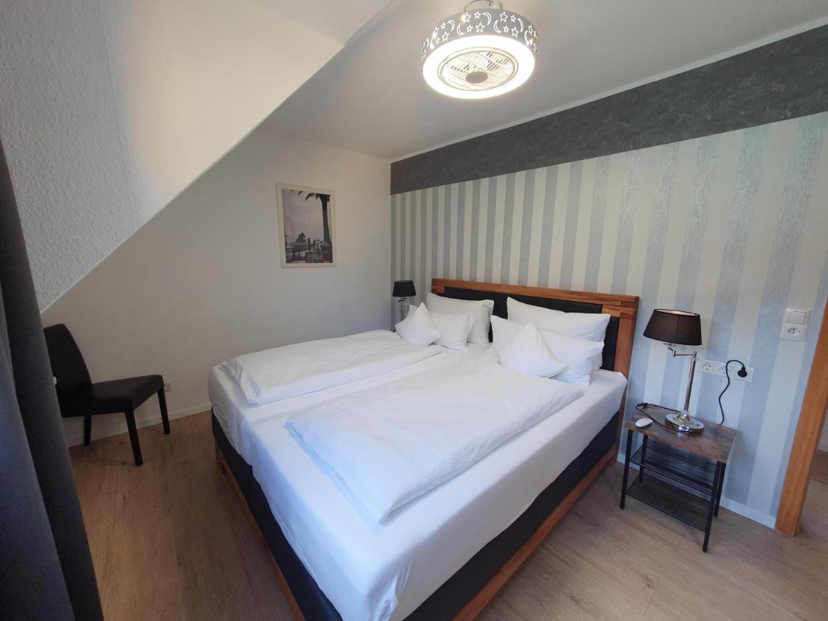 Gaestehaus Burgberg, Weinhaus Fries Kattenes Kültér fotó
