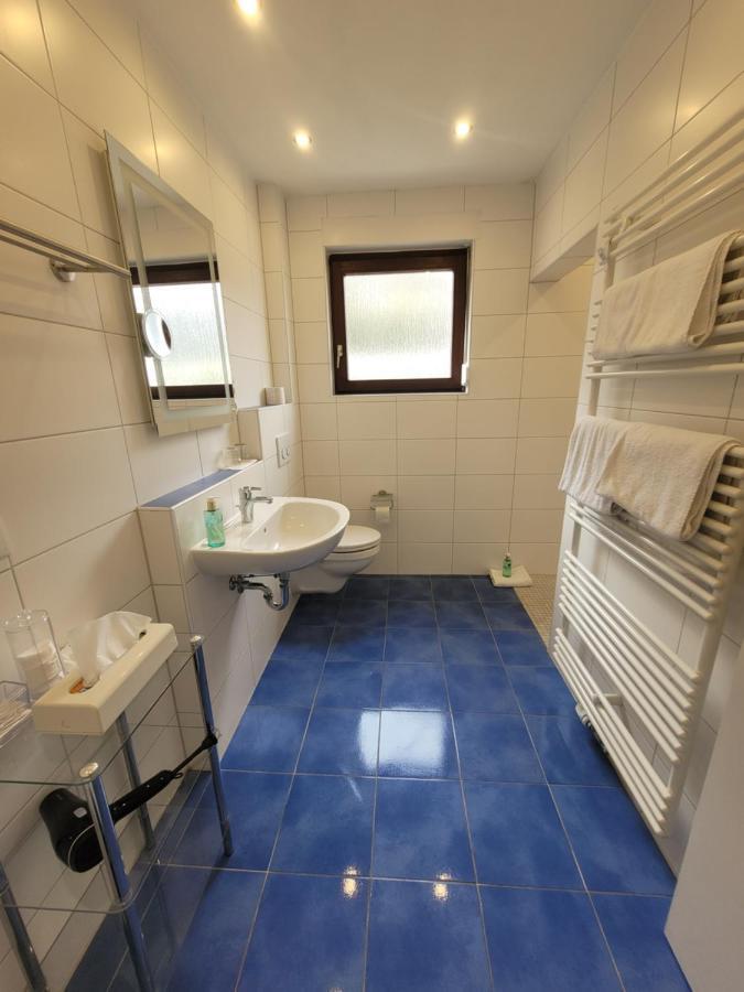 Gaestehaus Burgberg, Weinhaus Fries Kattenes Kültér fotó