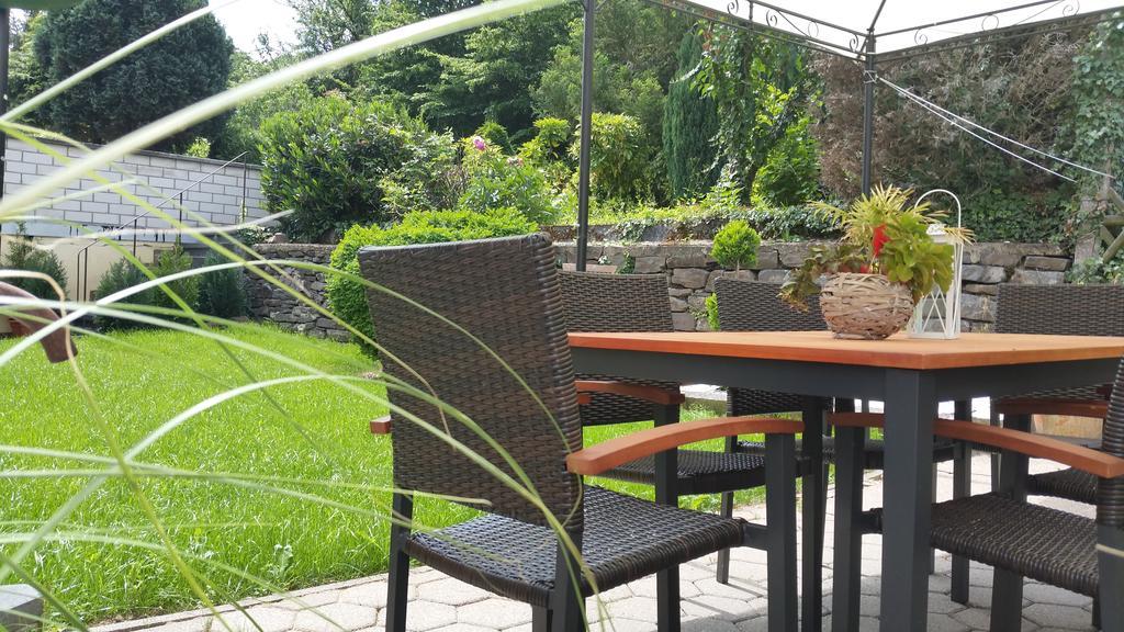 Gaestehaus Burgberg, Weinhaus Fries Kattenes Kültér fotó