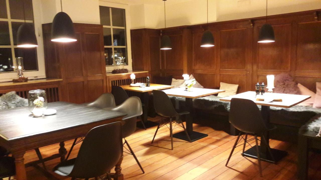 Gaestehaus Burgberg, Weinhaus Fries Kattenes Kültér fotó