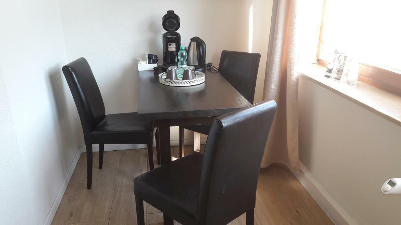 Gaestehaus Burgberg, Weinhaus Fries Kattenes Kültér fotó