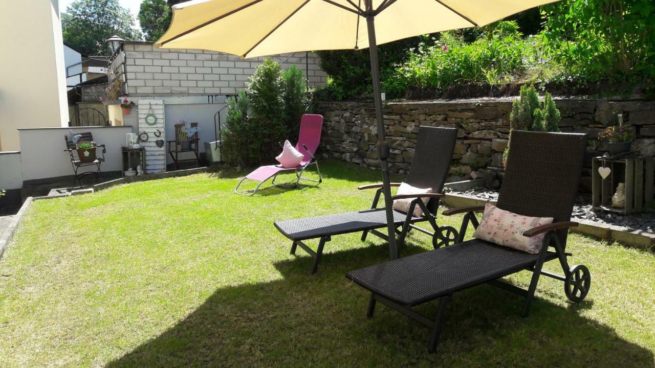 Gaestehaus Burgberg, Weinhaus Fries Kattenes Kültér fotó