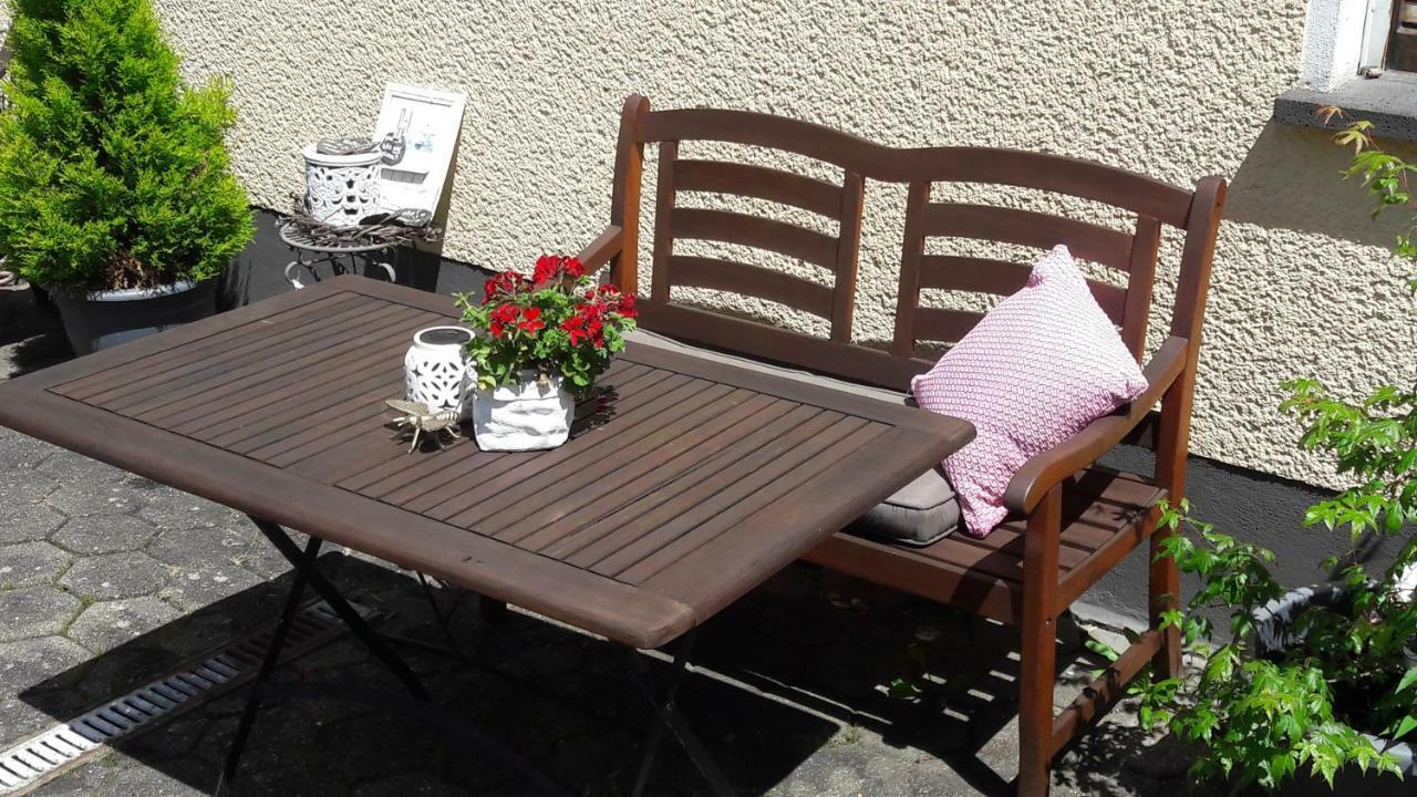 Gaestehaus Burgberg, Weinhaus Fries Kattenes Kültér fotó
